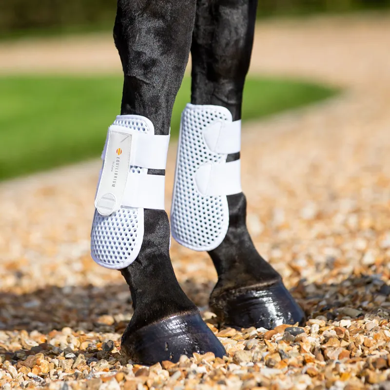 Equilibrium Tri-Zone Open Fronted Tendon Boots - White