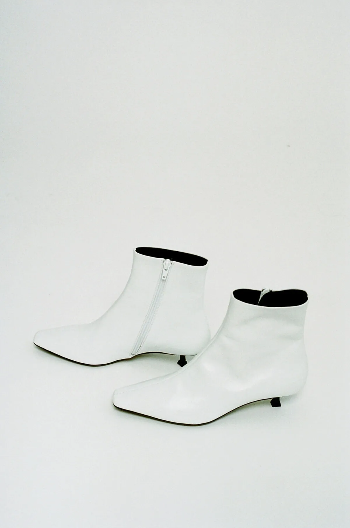 Laura Ankle Boots - White